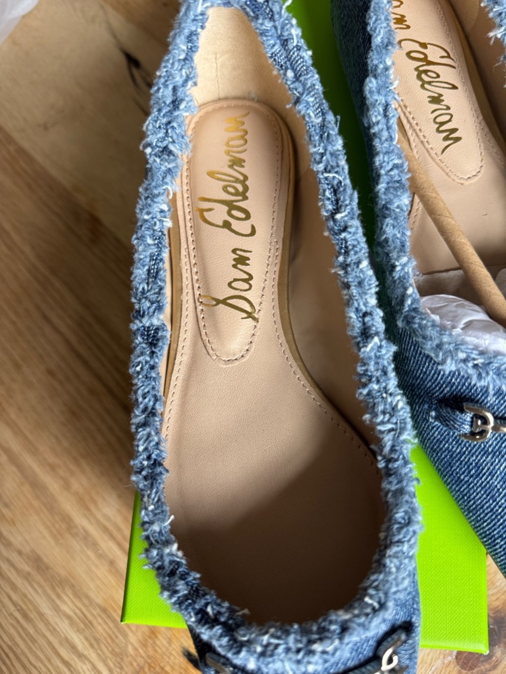 New in Box Sam Edelman shoe, 6.5 - Picture 5 of 7
